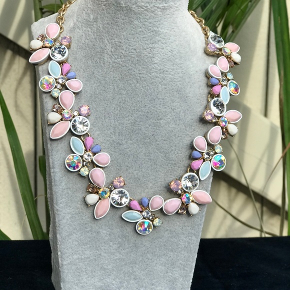 NWT J.Crew Mixed Stone PINK CORAL Necklace - Picture 6 of 8